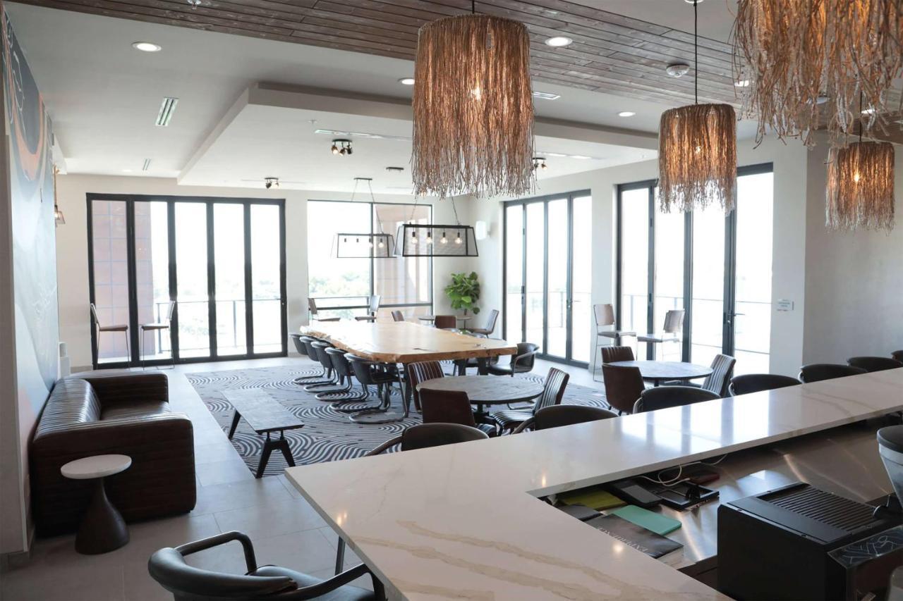 ホテル The Elm, A Ramada By Wyndham Little Elm エクステリア 写真