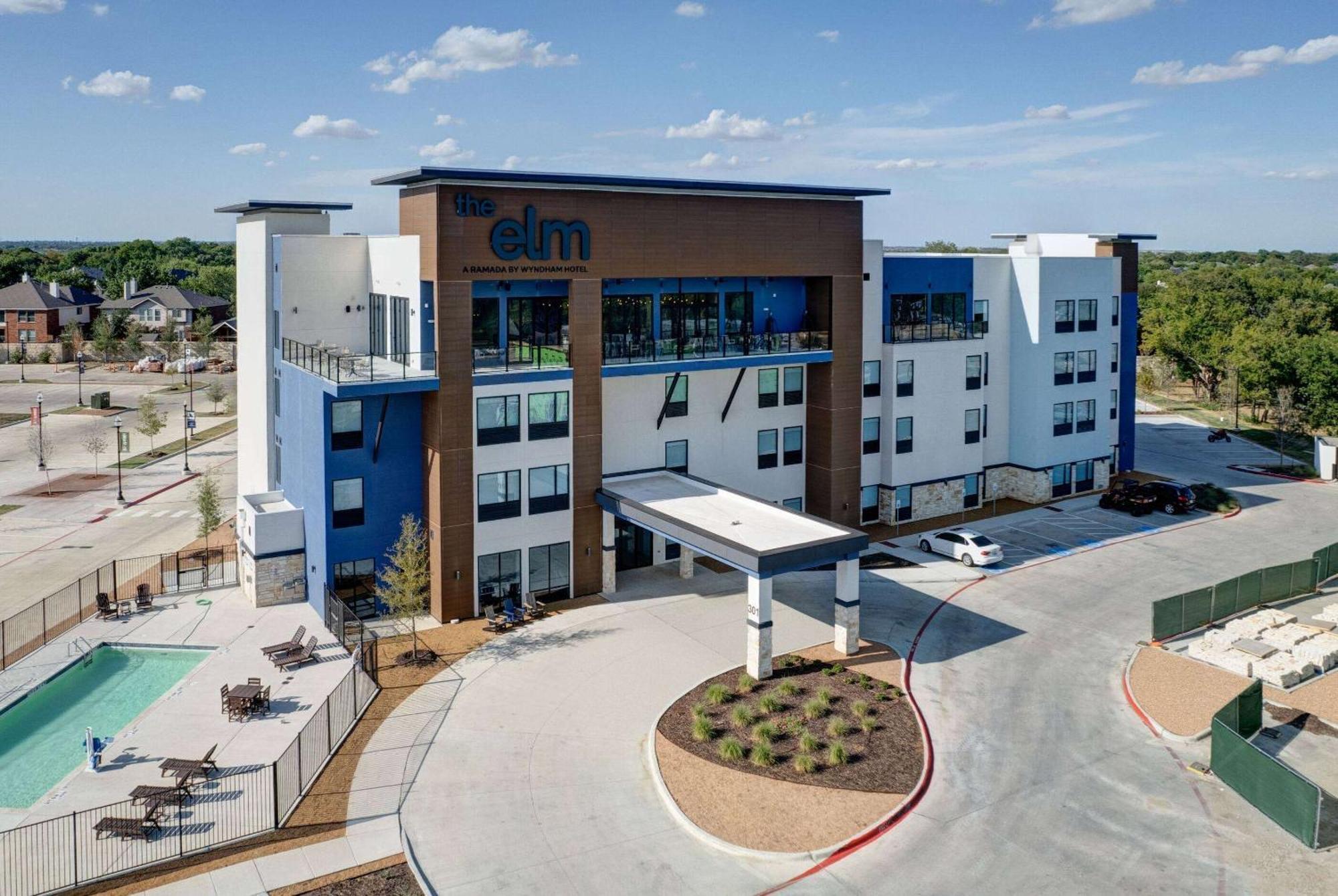 ホテル The Elm, A Ramada By Wyndham Little Elm エクステリア 写真
